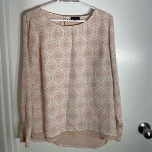 The Limited. Long sleeve top. Blush pink.